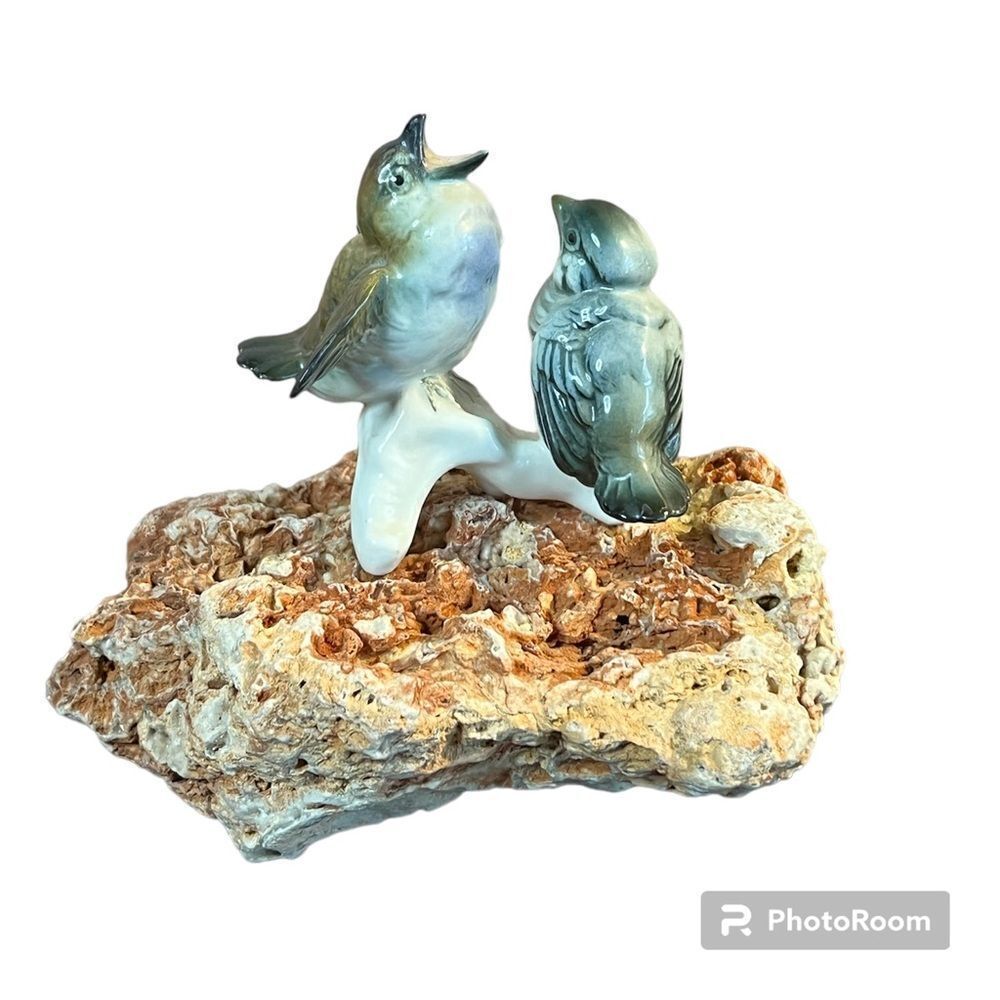 Fridrich Karl Ens Germany vintage porcelain pair of sparrows birds figurines